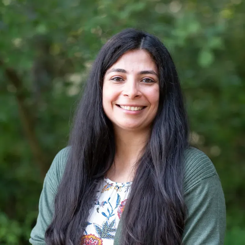 Dora Casas headshot
